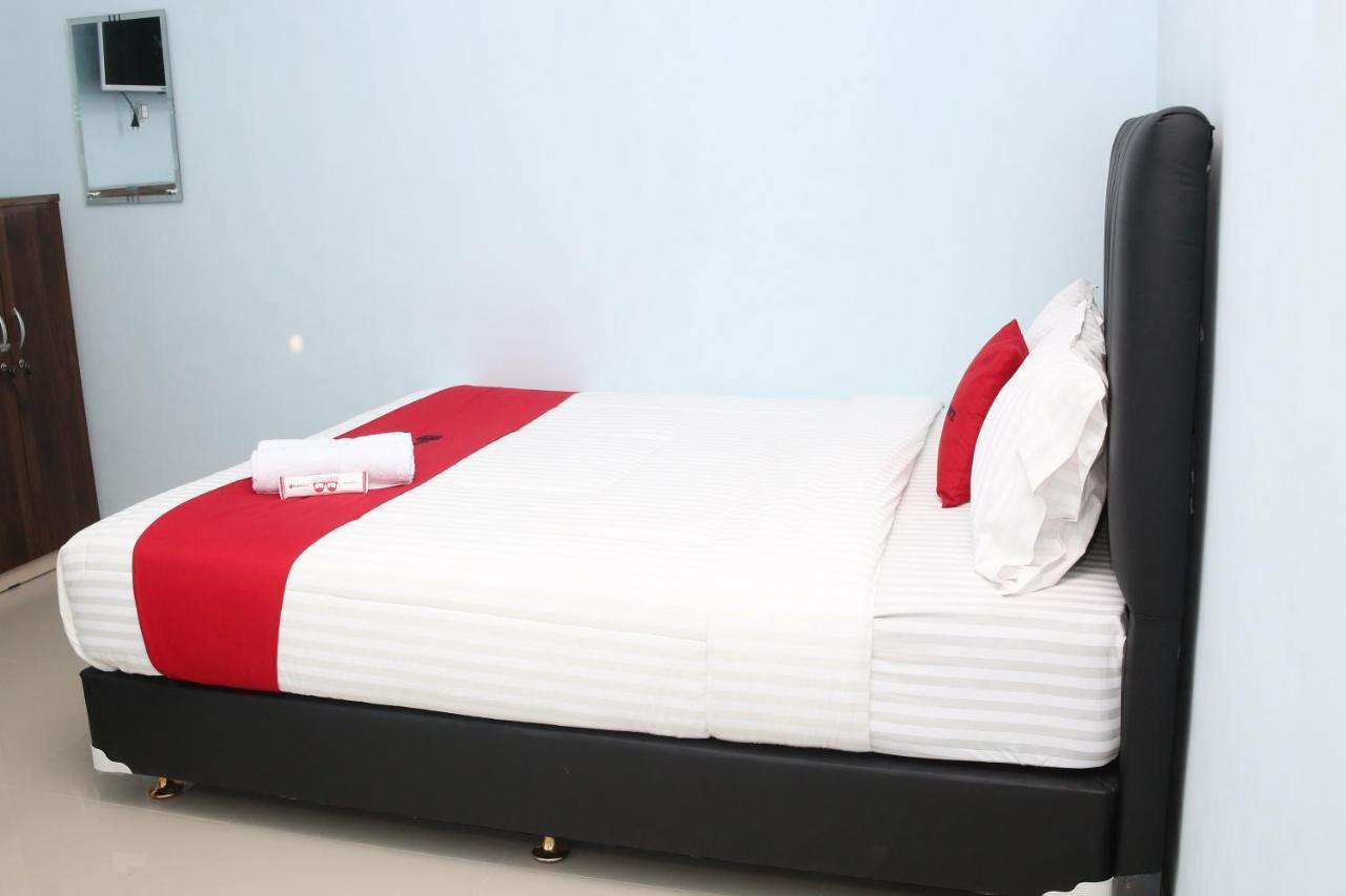 Hotel Reddoorz Syariah Near Suncity Mall 2*