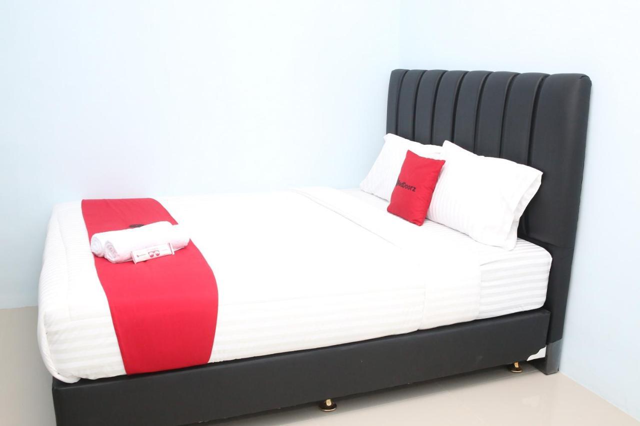 Hotel Reddoorz Syariah Near Suncity Mall