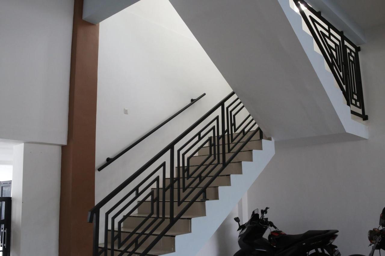 Reddoorz Syariah Near Suncity Mall 2*