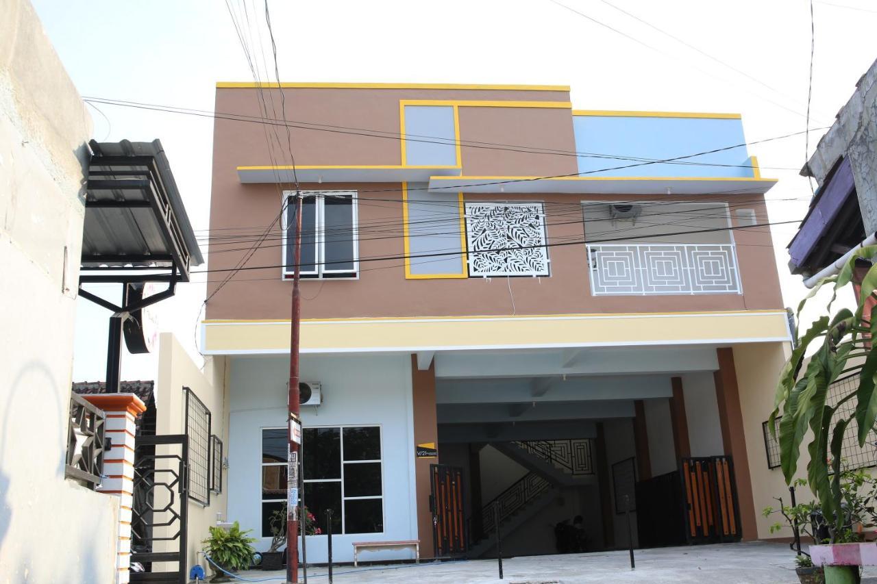 Hotel Reddoorz Syariah Near Suncity Mall 2*